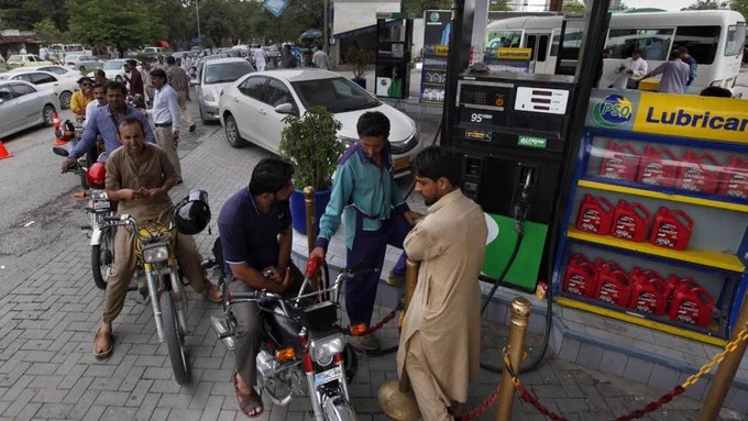 巴基斯坦大幅上调燃油价格，创历史新高