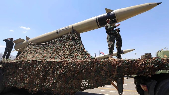 也门胡塞武装在美国和以色列对伊朗发动战争以来，首次向以色列南部发射导弹