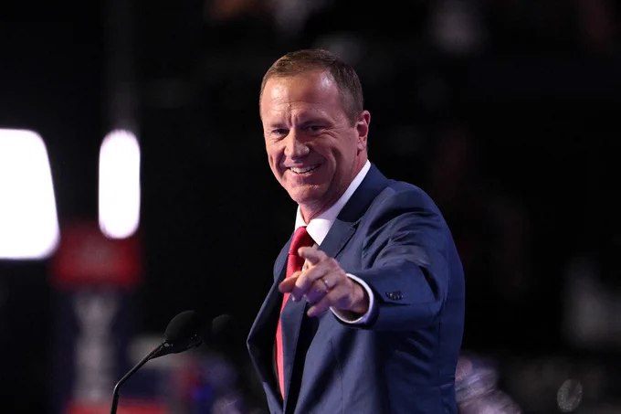 美国参议员埃里克·施密特提出《反欺诈公民身份滥用法》（SCAM Act，S.3674）