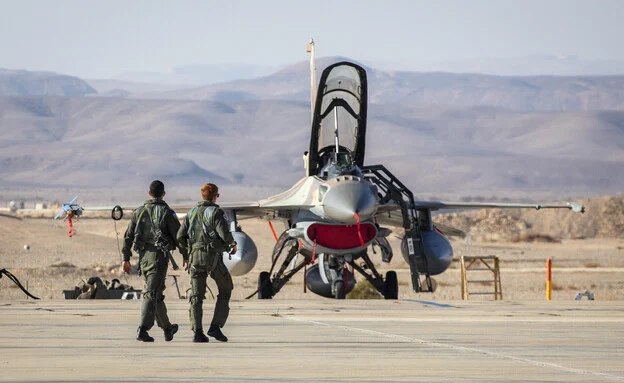 以色列一名来自埃拉特的23岁男子遭起诉，被控为伊朗情报机构效力，并对多处敏感地点进行拍摄，其中包括其任职的奥夫达空军基地