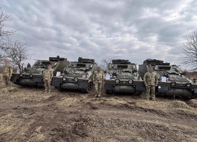 拉脱维亚已开始向乌克兰移交新一批CVR(T)系列装甲车辆，作为新军事援助计划的一部分