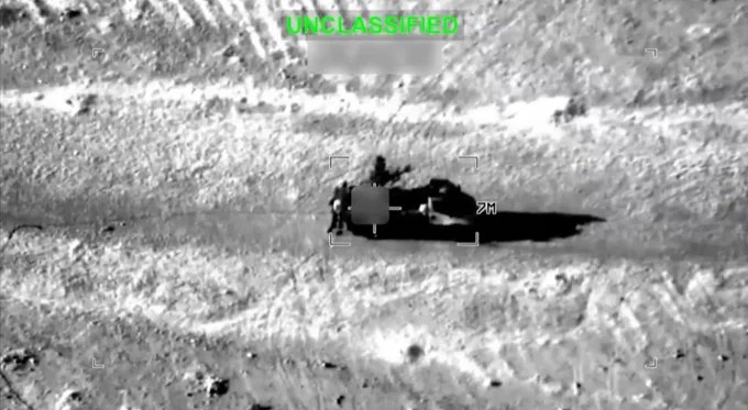 美国中央司令部发布打击视频，画面显示一套伊朗车载防空系统被摧毁