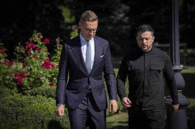 泽连斯基与芬兰总统斯图布通电话，就欧洲安全议题及双方领导人新合作框架进行协调