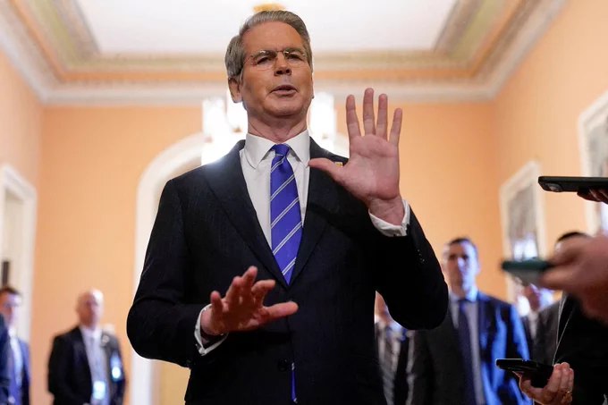 美国财政部长斯科特·贝森特表示：如果油价飙升至每桶150美元，普京将获得更多收入