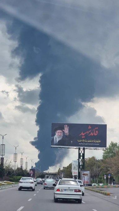 美国与以色列据报对伊朗马什哈德实施空袭，该市机场的燃料储存设施据悉为打击目标之一