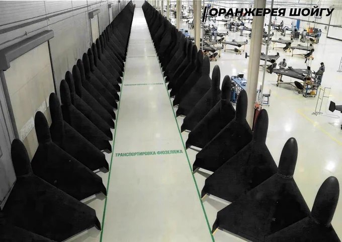 据《金融时报》引述西方官员消息，俄罗斯正向伊朗提供无人机，以及卫星图像、目标定位数据和情报支持