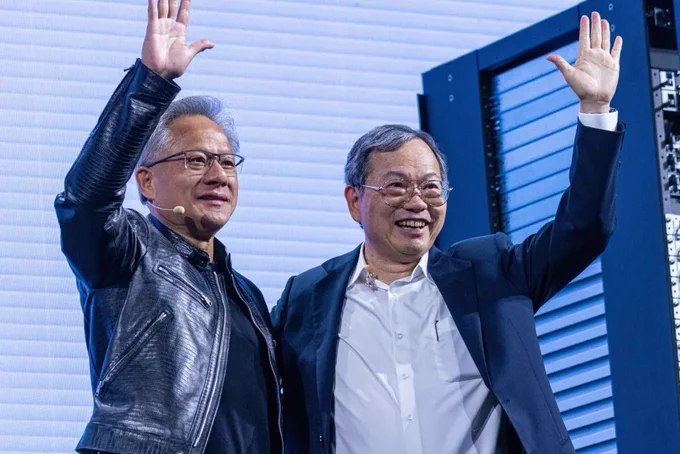 美国服务器制造商超微电脑（Super Micro）遭到指控，其联合创始人廖宜弦（Yih-Shyan Liaw）已被逮捕，罪名是将价值25亿美元、搭载高端英伟达 AI 芯片的服务器走私至中国