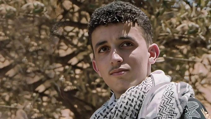 摩洛哥一名23岁说唱歌手苏海卜·卡布利（艺名L7assal）因发布歌曲批评腐败、公共服务低劣、言论管控以及摩洛哥与以色列关系正常化，被判处8个月监禁