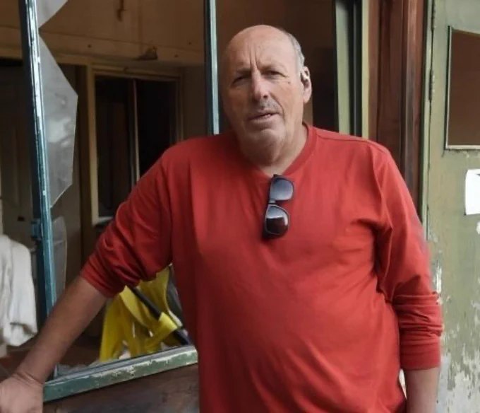 今日上午，真主党向以色列北部米斯加夫阿姆发动火箭弹袭击，60岁的奥弗·莫斯科维茨在袭击中遇难