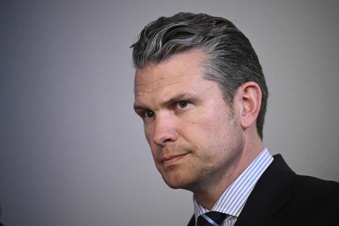 据报，美国国防部长赫格塞斯的私人经纪人，曾在对伊朗开战前，试图向多家大型国防企业进行数百万美元的投资