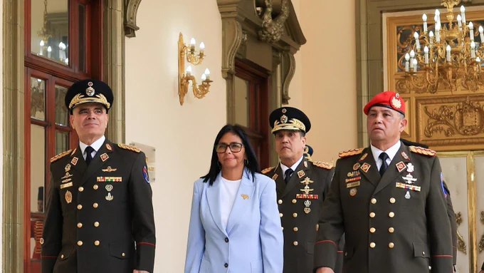 委内瑞拉代理总统德尔西·罗德里格斯任命长期情报负责人古斯塔沃·冈萨雷斯·洛佩斯为国防部长