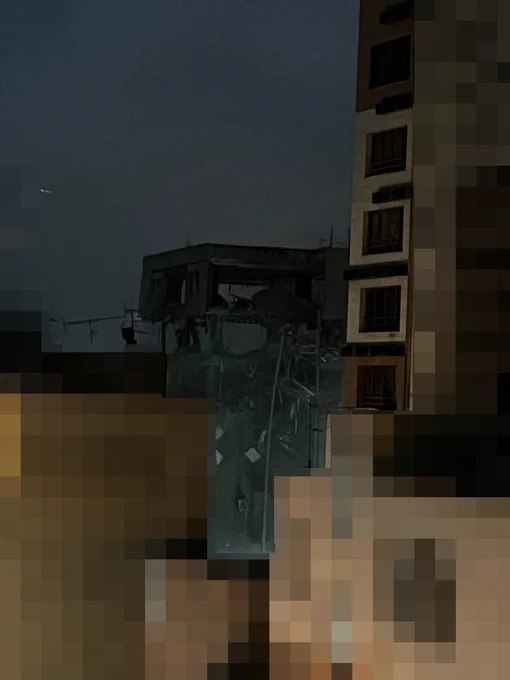 伊朗：德黑兰市中心巴勒斯坦大街一栋建筑于当地时间凌晨约4时20分遭到袭击