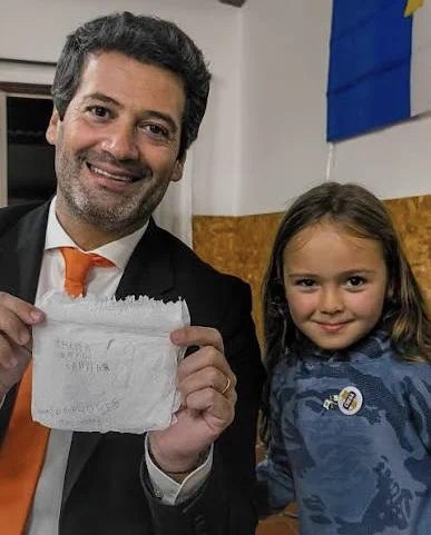 葡萄牙议会刚刚通过右翼政党Chega提出的新法案，禁止对未成年人实施变性手术及使用青春期阻断药物