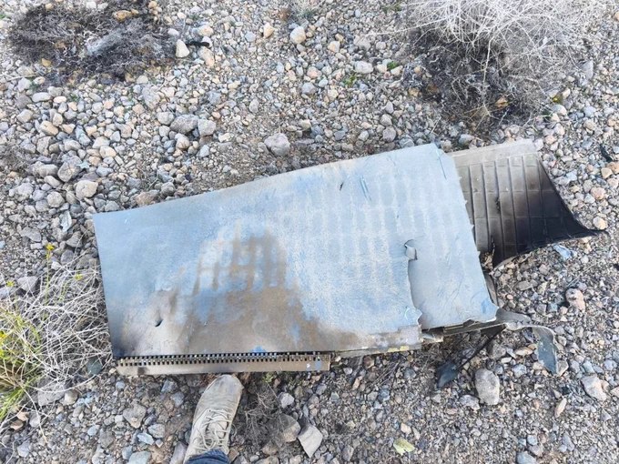 伊朗声称击落一架美国空军战斗机，并公布了残骸画面