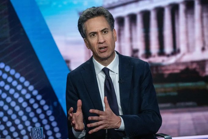 英国正考虑派遣海军舰艇及扫雷无人机，协助重开在美伊冲突期间实际上已关闭的霍尔木兹海峡