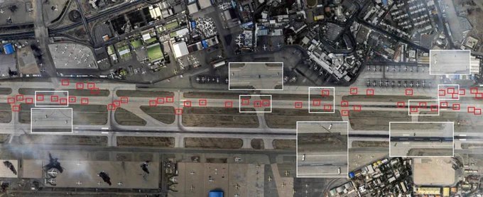 德黑兰梅赫拉巴德机场跑道已被停放的巴士和直升机封堵，显然是为了使其无法使用，以阻止进一步的空袭或飞机起降